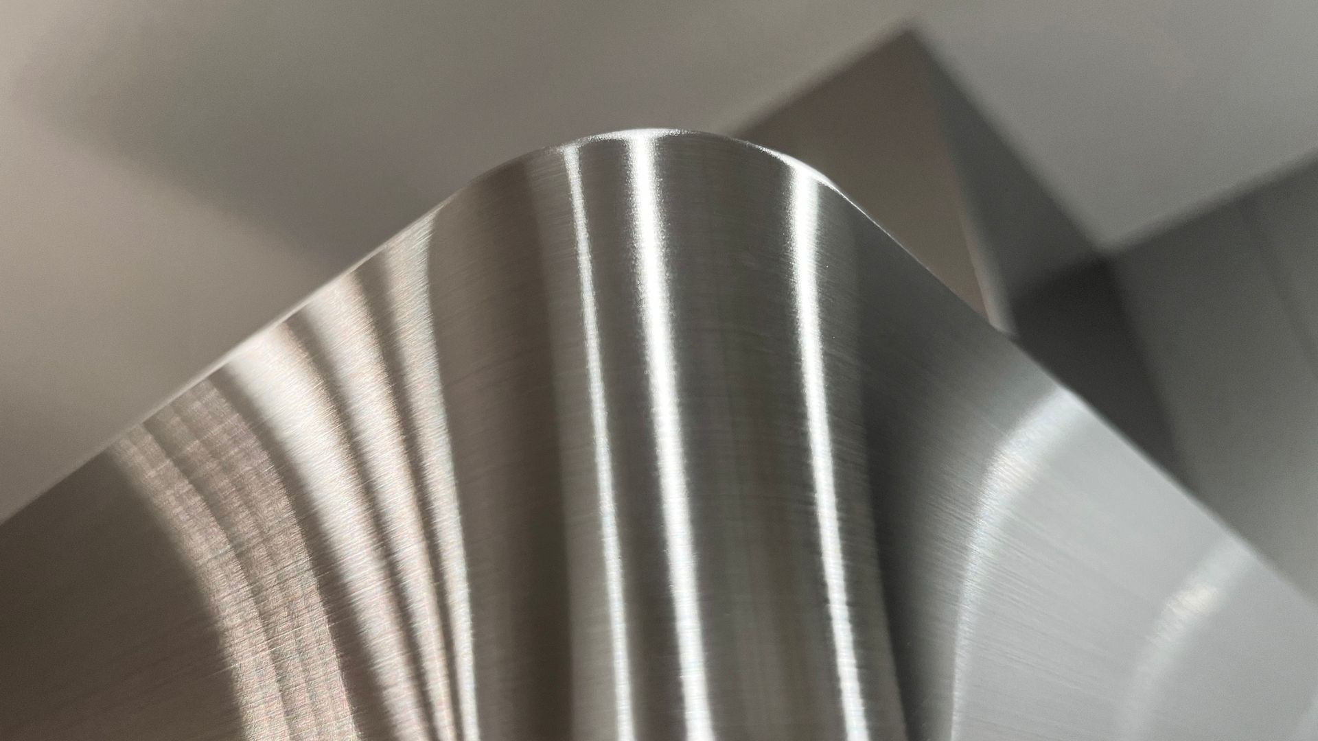 stainless steel vs carbon steel